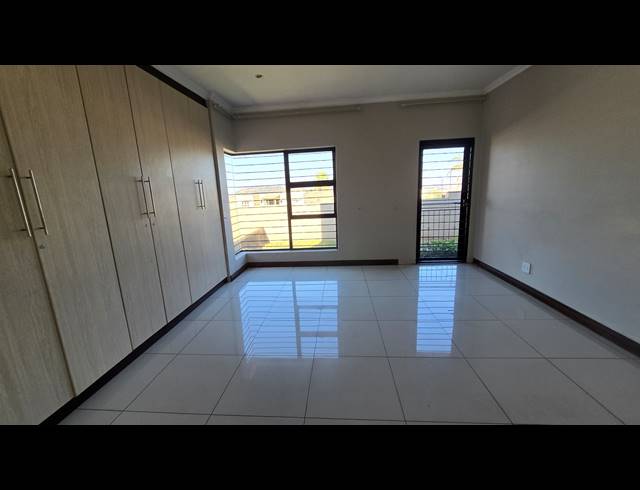 12 BEDROOM FREEHOLD FOR SALE IN WINCHESTER HILLS